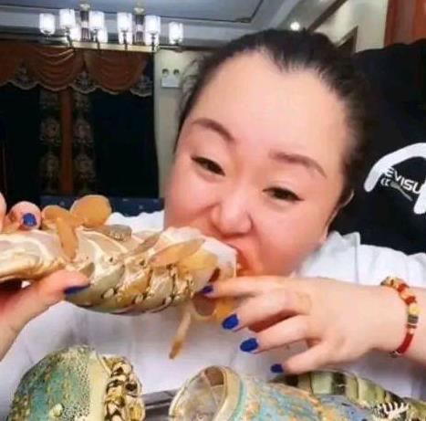 娱乐吃瓜胖姐,揭秘娱乐圈那些不为人知的幕后故事